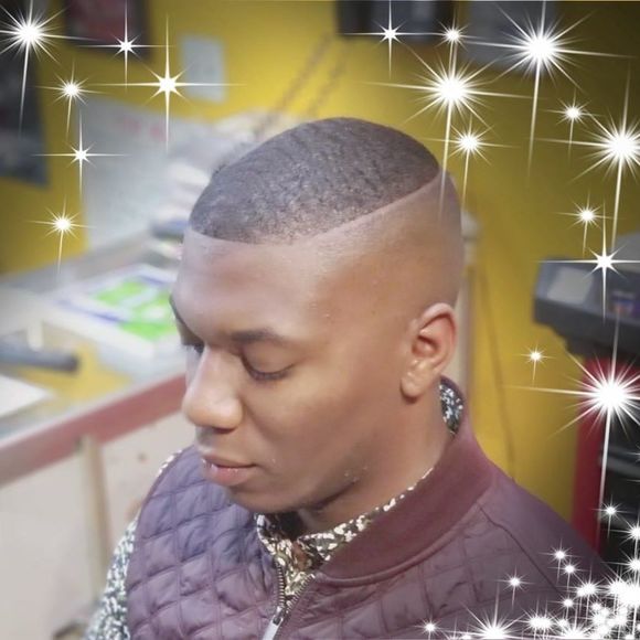 Meet your Posher, Damian - Picture 1 of 1